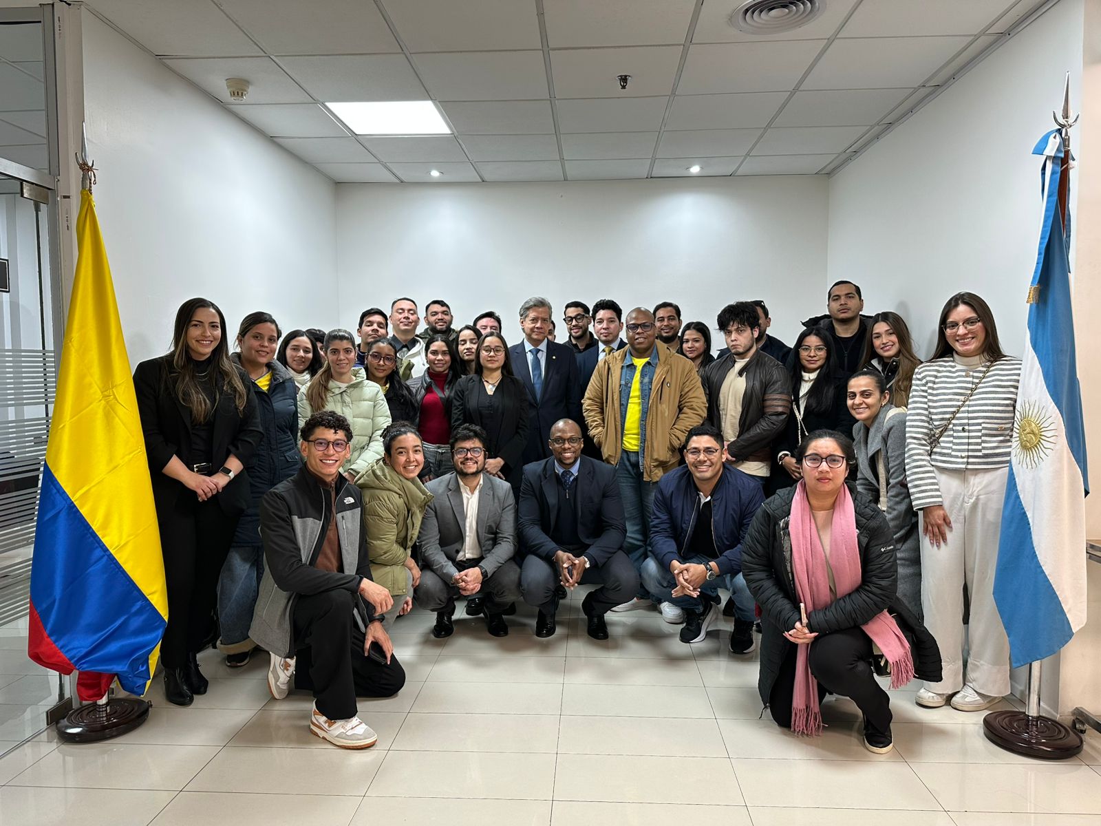 El Consulado General de Colombia en Buenos Aires impulsa la creación de la Red Colaborativa de Profesionales Colombianos de la Salud