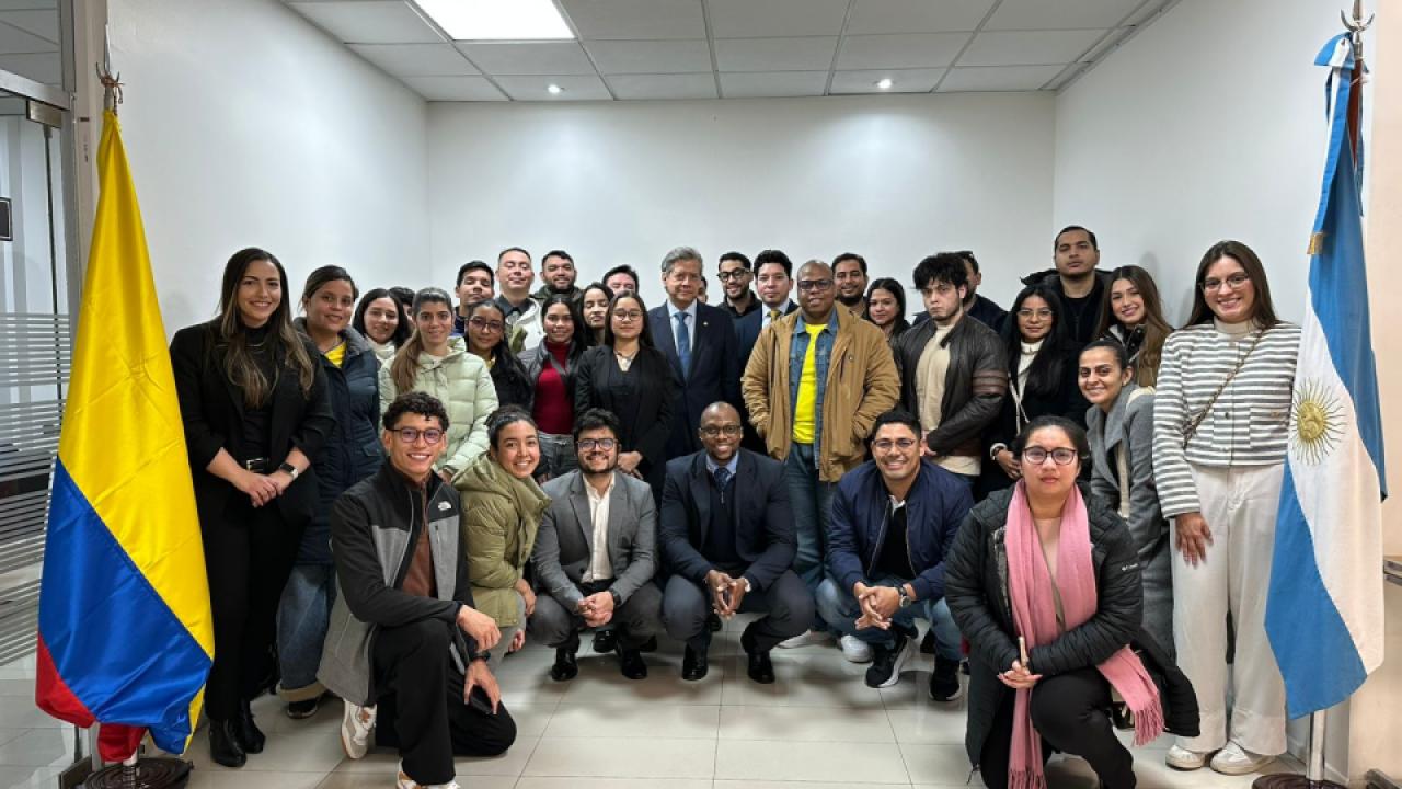 El Consulado General de Colombia en Buenos Aires impulsa la creación de la Red Colaborativa de Profesionales Colombianos de la Salud